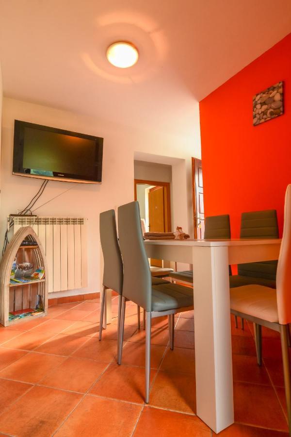 Apartment Apartma M&r